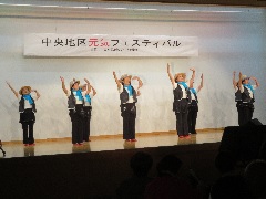 踊りクラブのレクダンス
