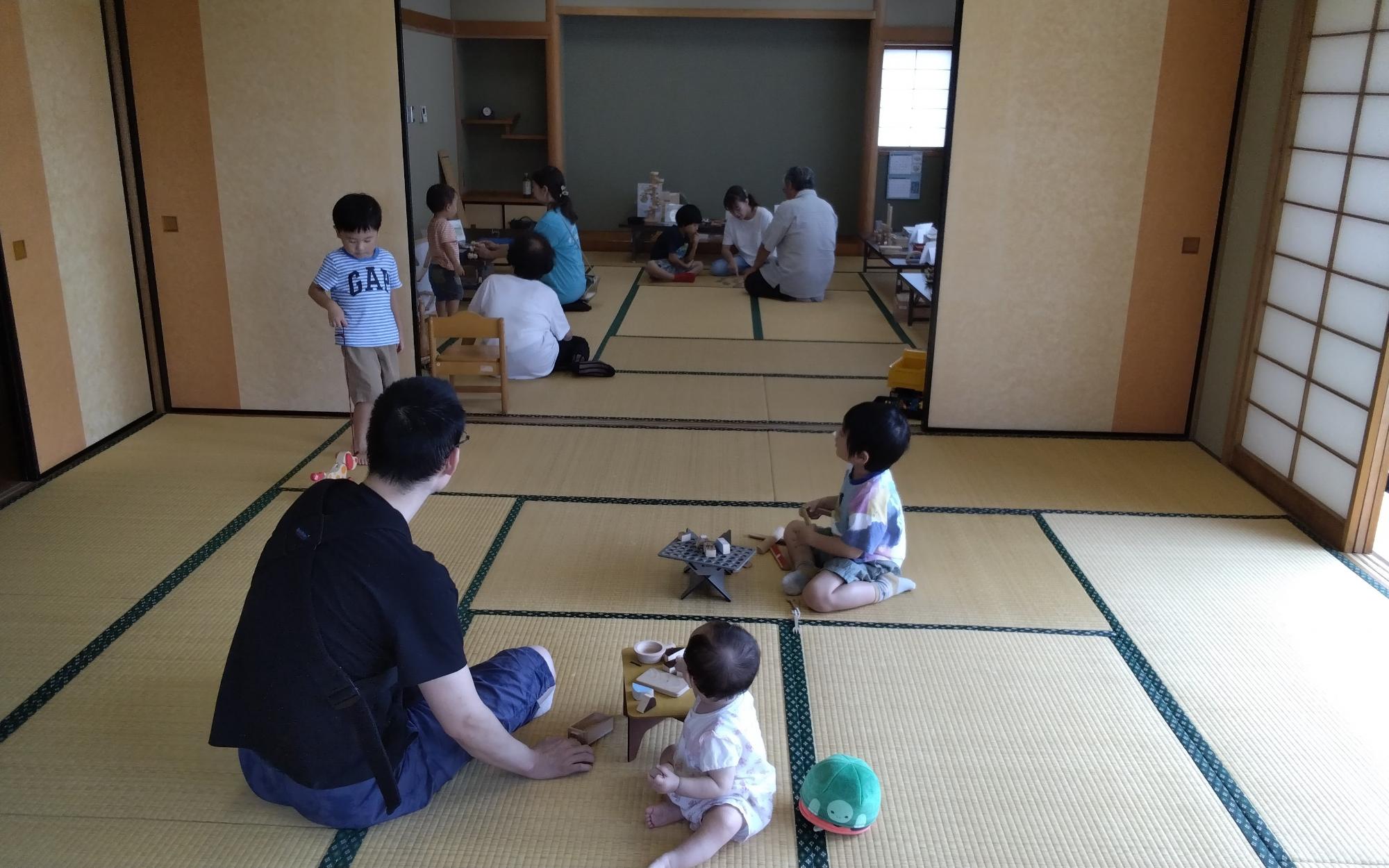 おもちゃの広場会場の様子02