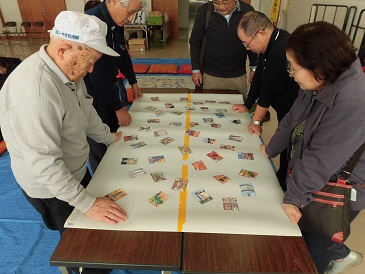 高齢者は立って競技