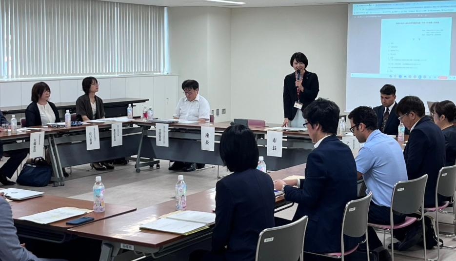 令和8年度有識者会議の様子