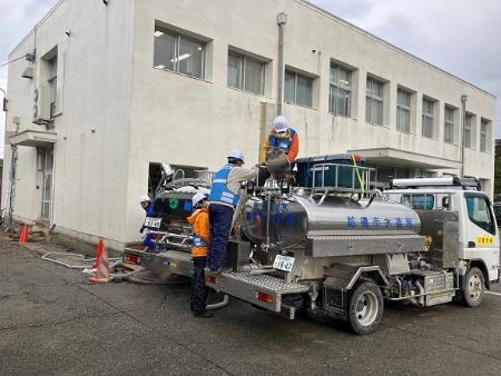輪島浄水場で補水