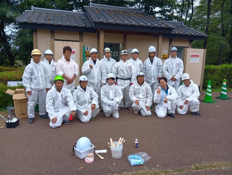 ボランティア参加者との集合写真