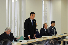 農林水産物・食品輸出促進勉強会で、市長が発言している写真です。