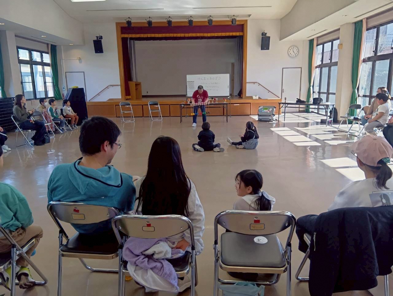 講師によるけん玉パフォーマンス