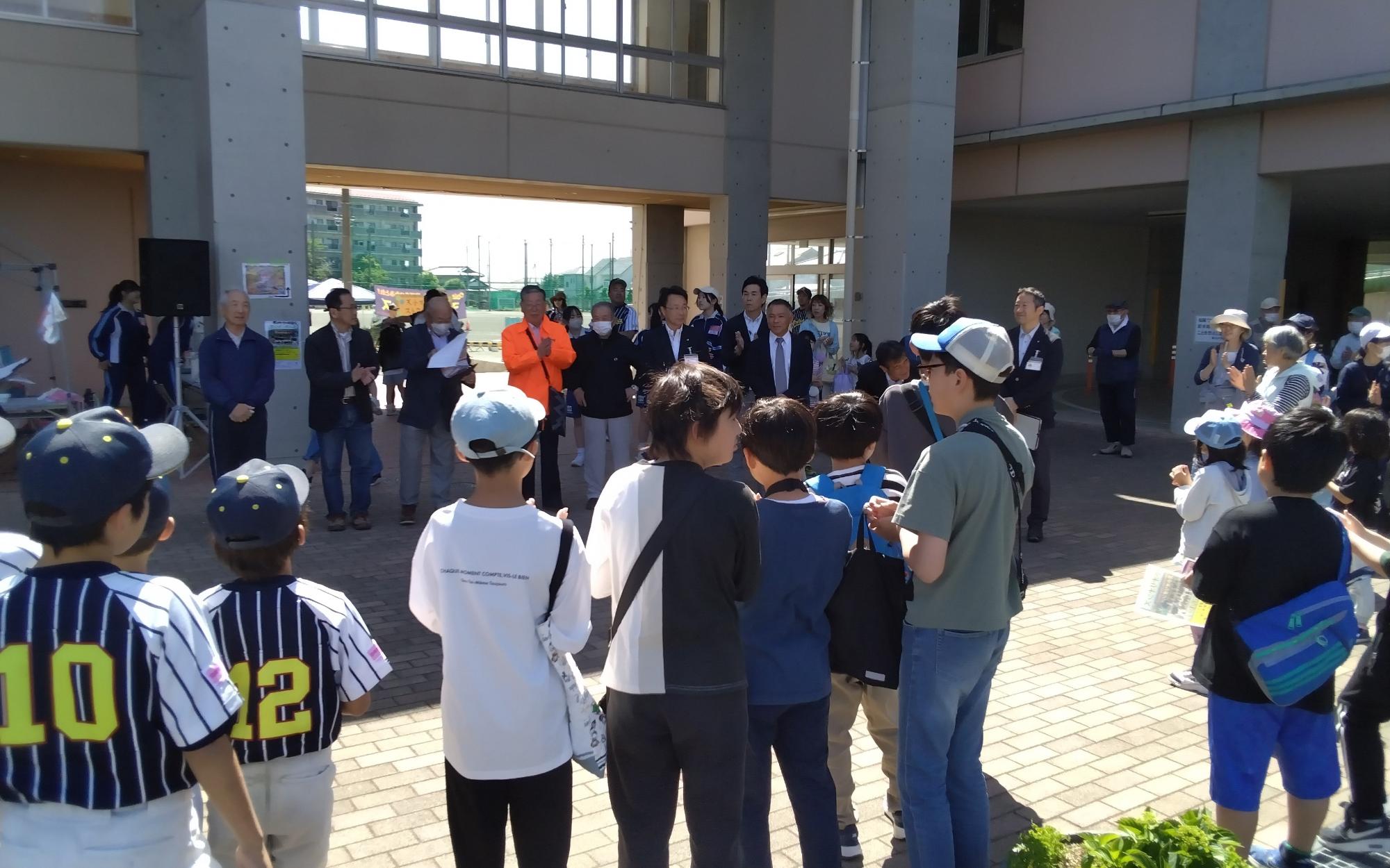 開会式の様子