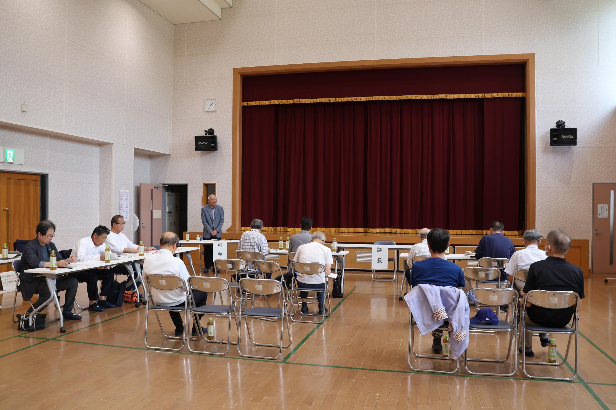 総会の様子
