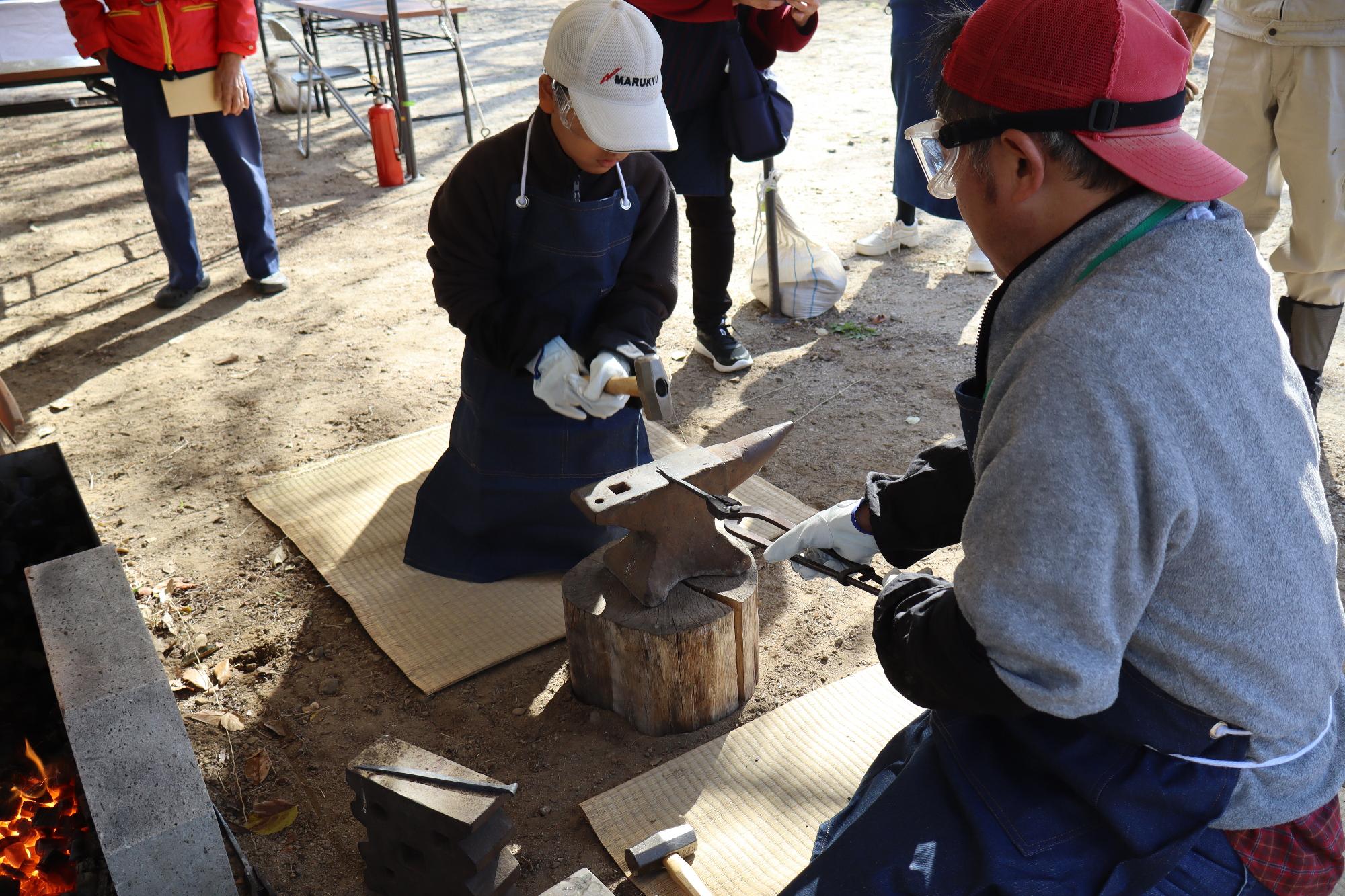 親子鍛冶体験