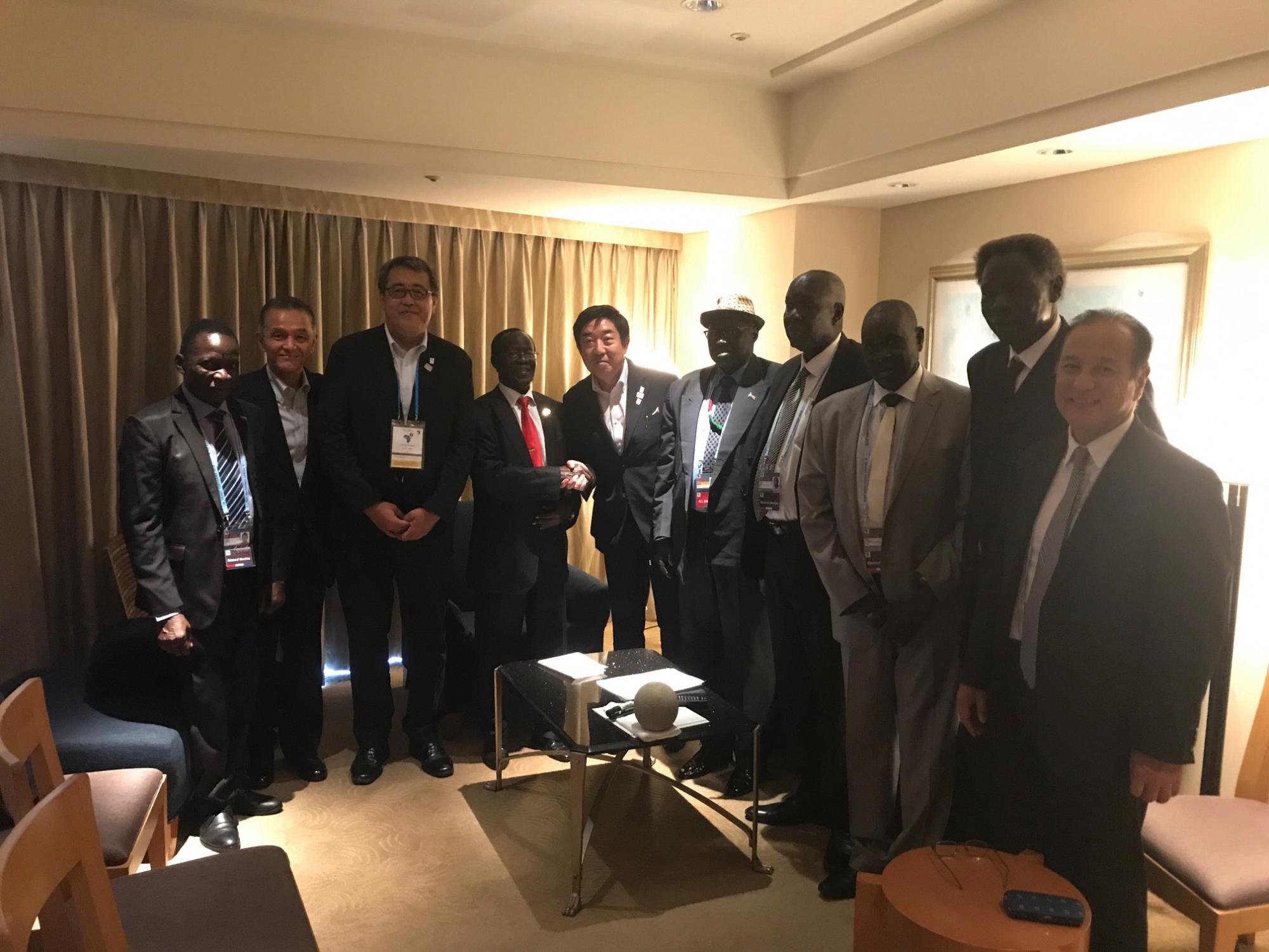 イッガ南スーダン副大統領と山本市長との会談