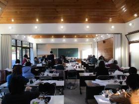 多肉植物の箱庭づくり